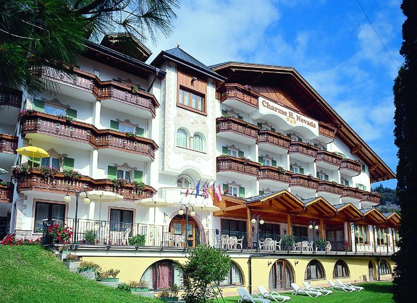 Charme Hotel Nevada Molveno Esterno foto