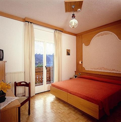 Charme Hotel Nevada Molveno Esterno foto